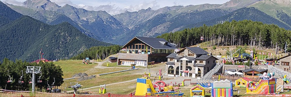 Hotel de 4* y Mountain Park de Vallnord