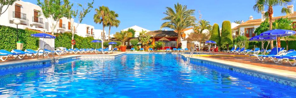 Escápate a Vera alojado en apartamentos (Almería)